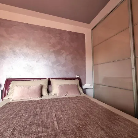 Pier House-by Goccia Di Apartment *