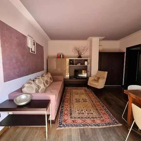 Apartment Pier House-by Goccia Di